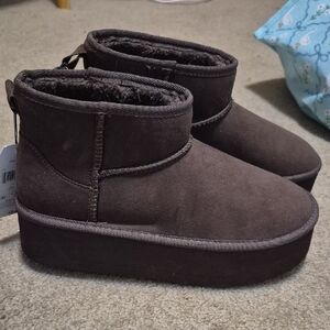 Time and Tru Brown Faux Suede Ankle Booties